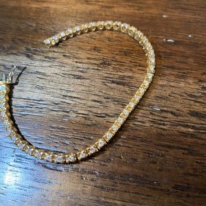 Diamond tennis bracelet 18K Yellow gold